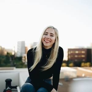 Meet your Posher, Kira